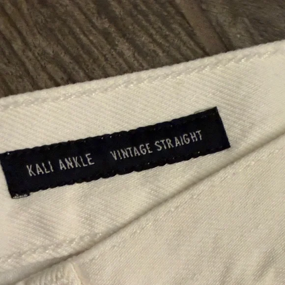 Edwin Women's Cream Cropped Pants - Picture 3 of 10